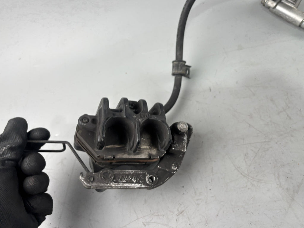 Suzuki RF 600 R GN76A Bremsanlage Bremse Brake Sattel Pumpe vorne front