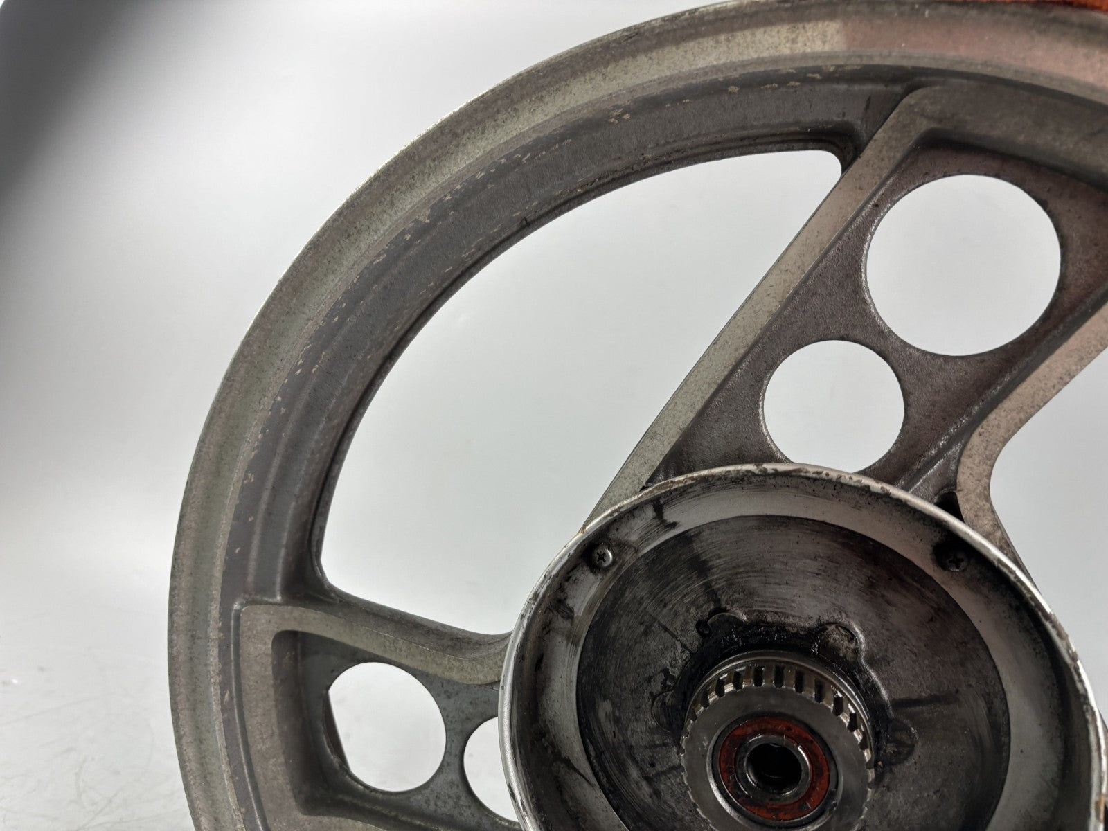 Yamaha XJ900 F 4BB Hinterradfelge Felge Rim Rad hinten back Reifen