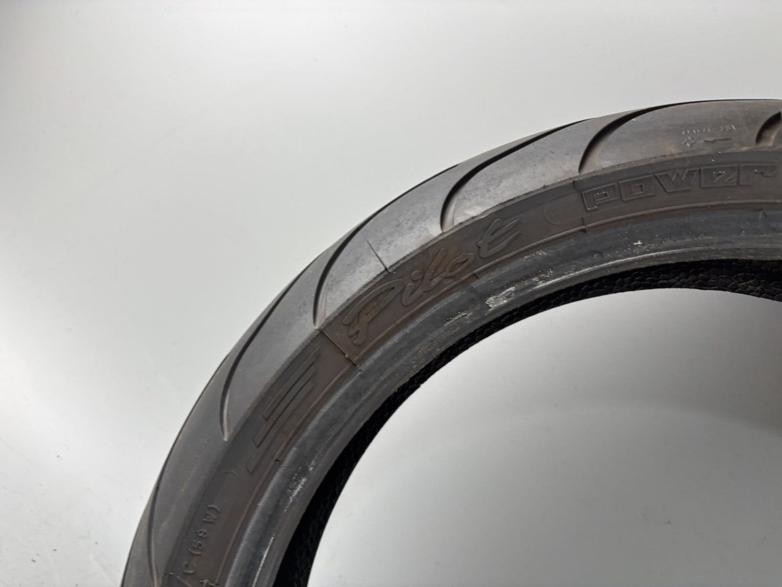 Motorrad Reifen Wheel 120/70 ZR17 Michelin Pilot 35/2019 DOT 3,9mm