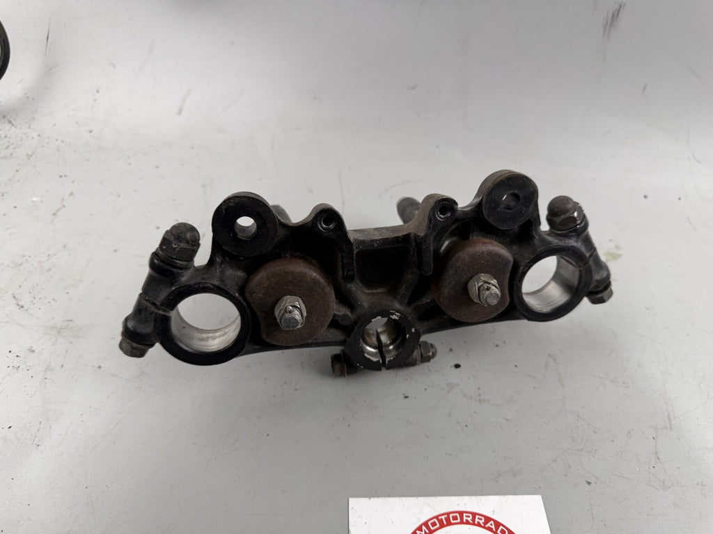 Suzuki GN250 NJ42A Gabelbrücke Bridge Verbindung Lenker Aufnahme