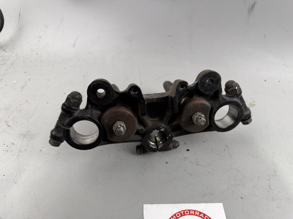 Suzuki GN250 NJ42A Gabelbrücke Bridge Verbindung Lenker Aufnahme