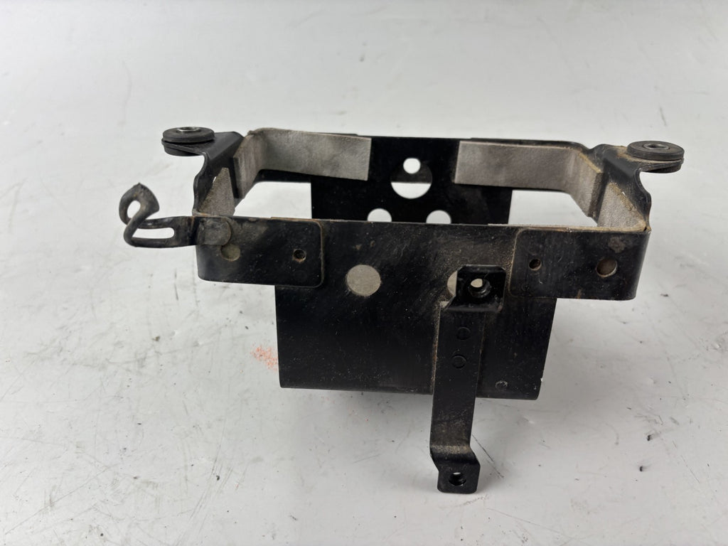 Suzuki GSX 750 AE Inazuma Batteriefach Batteriekasten