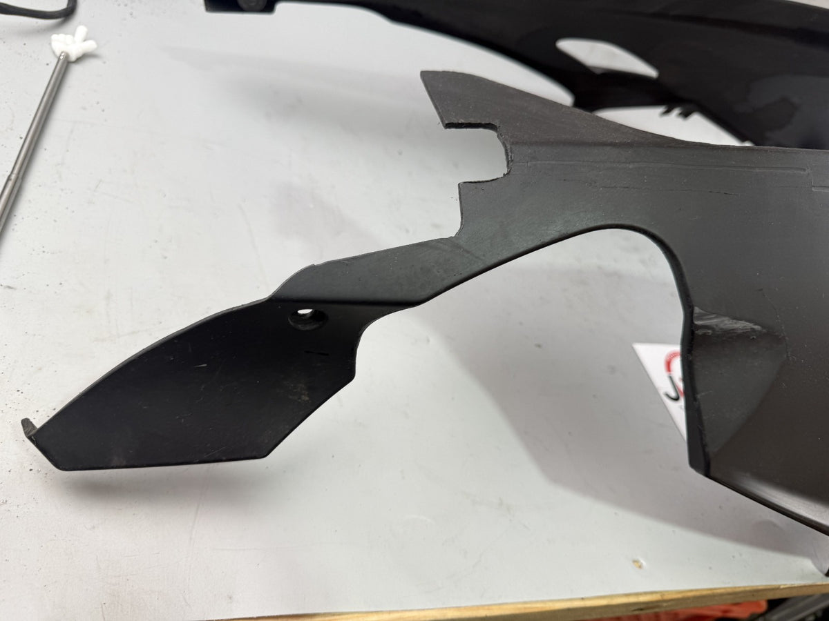 BMW K 1200 S K40 Bugspoiler Verkleidung Abdeckung Cover Bug unten