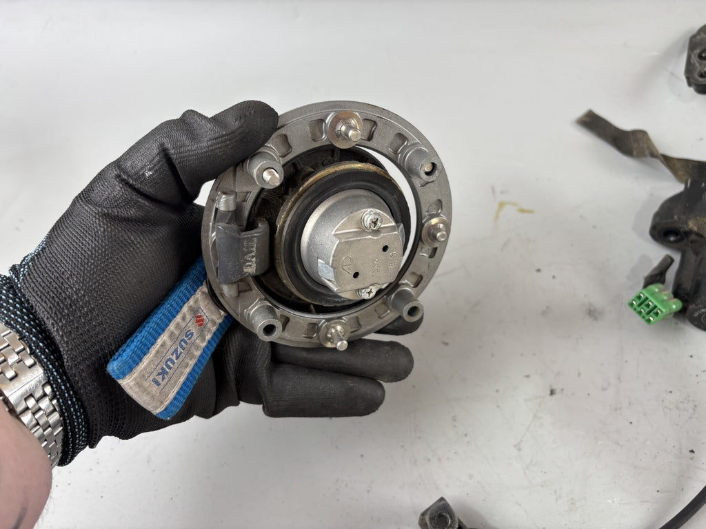 Suzuki GSX-R 1100 W GU75C Schlosssatz Key Lock Sitzbank Zündschloss Tankschloss