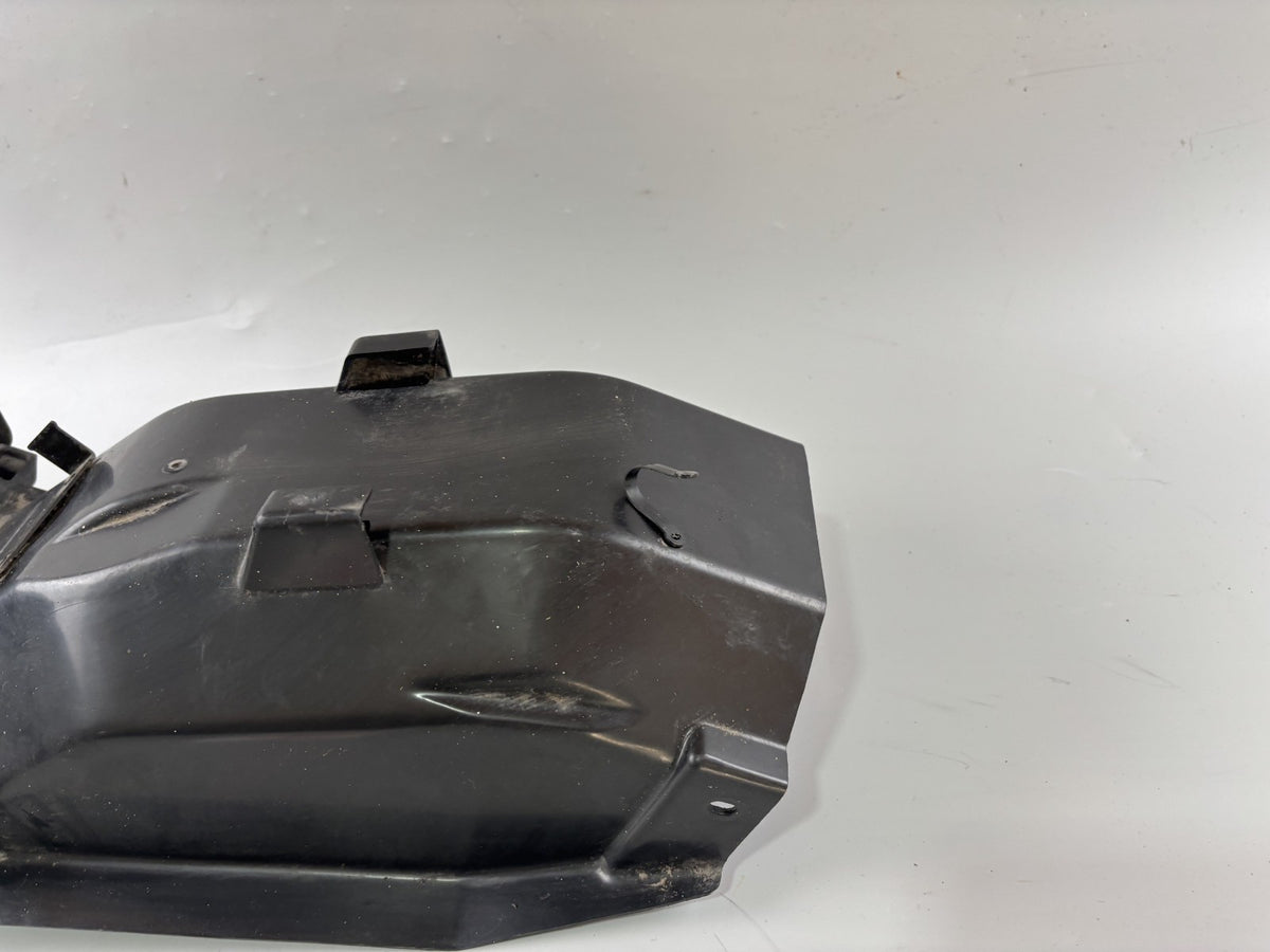Yamaha Majesty 250 Radlauf Innenverkleidung unter Verkleidung Cover Fender