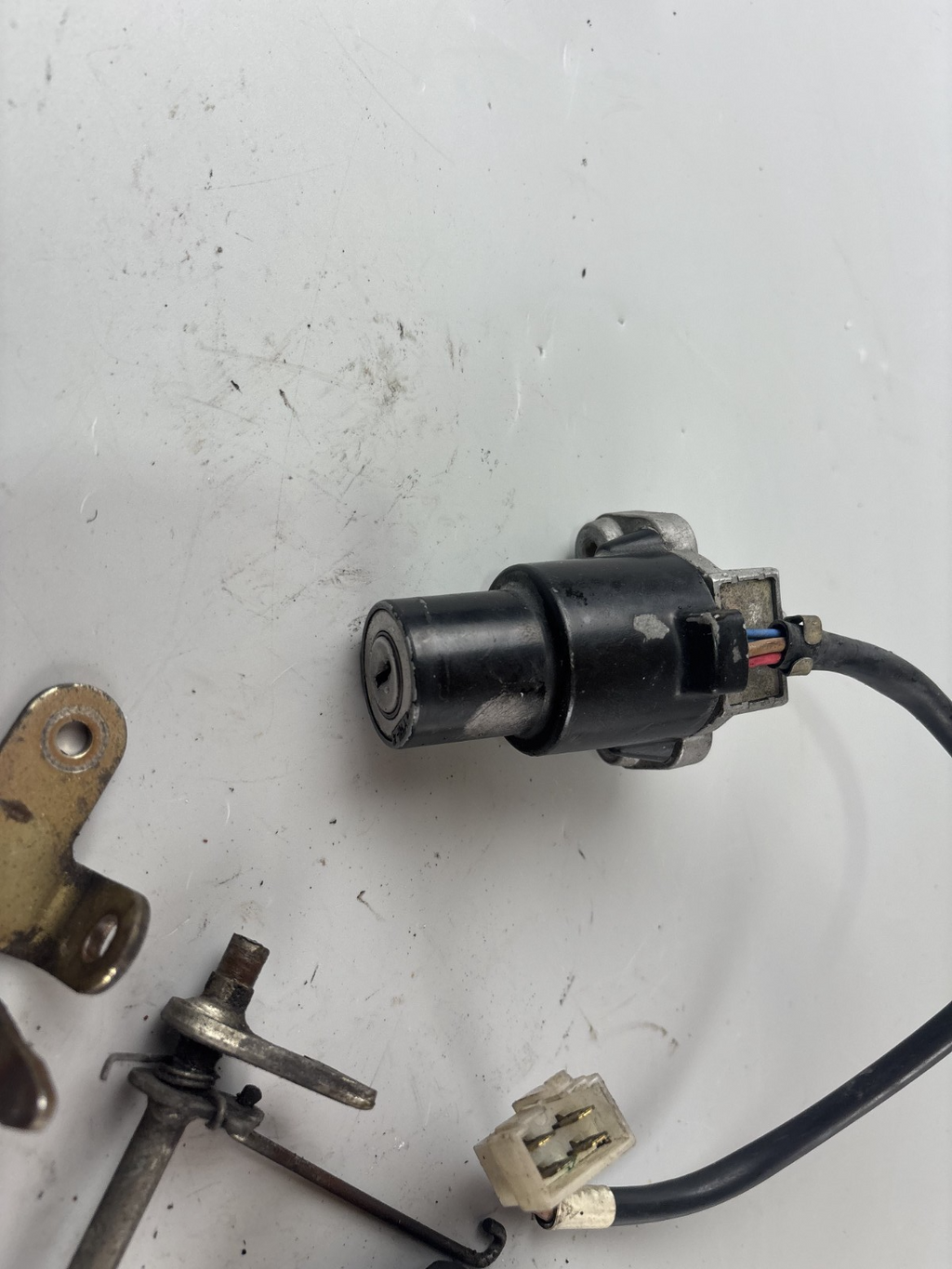 Yamaha TDM 850 3VD Schlosssatz Zündschloss Tankschloss Sitzbank Key Lock