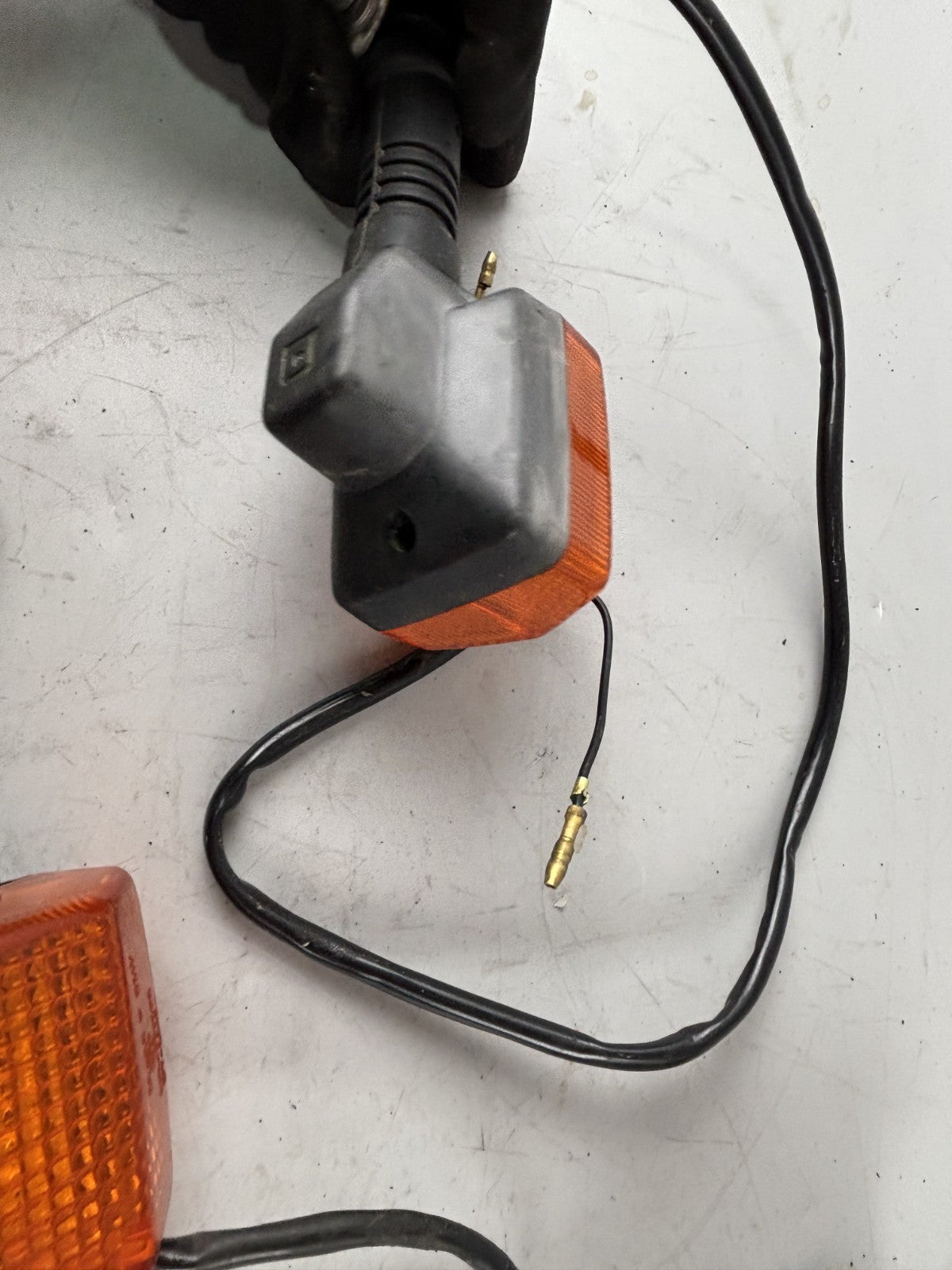 Honda CBX 650 E RC13 Blinkerset Blinkerpaar Signal Turn vorne hinten Halter