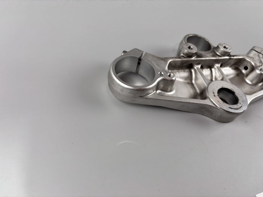 Triumph Daytona 955i T595 N 2002 Gabelbrücke Bridge obere Halterung Holder