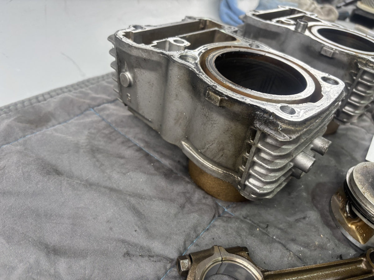 Honda Transalp XL 600 V PD06 Motor Engine Zylinder Cylinder Head Pleuel