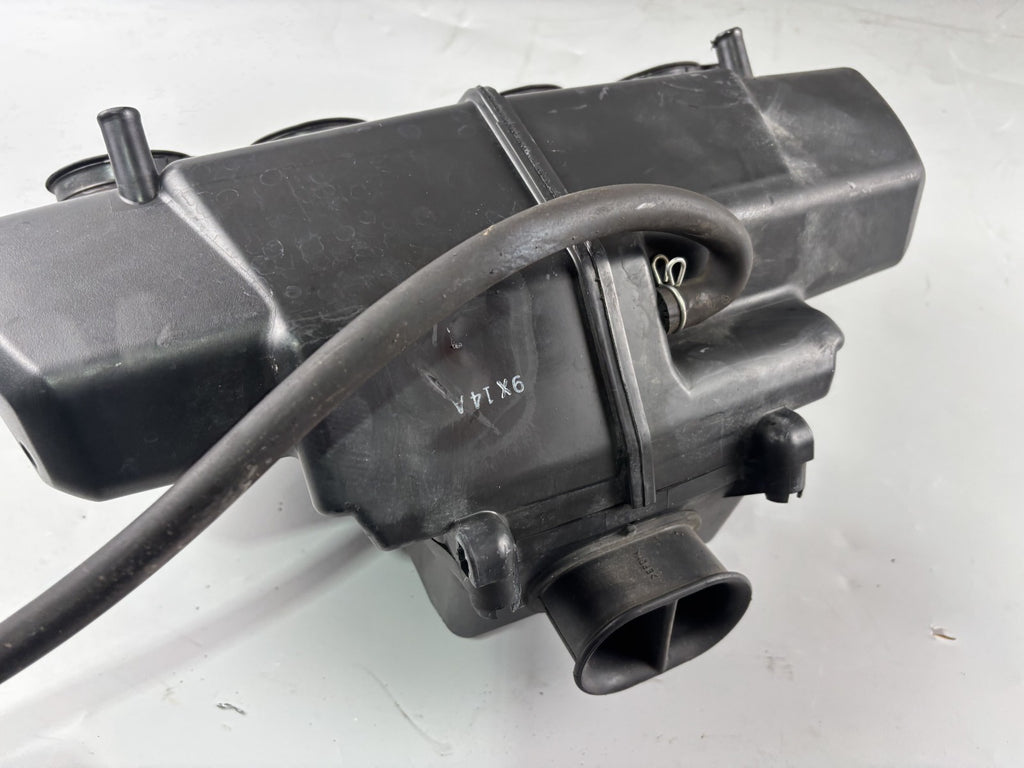Suzuki GSX 650 F FA WVCJ Luftfilterkasten Airbox Lüftung Zuluft