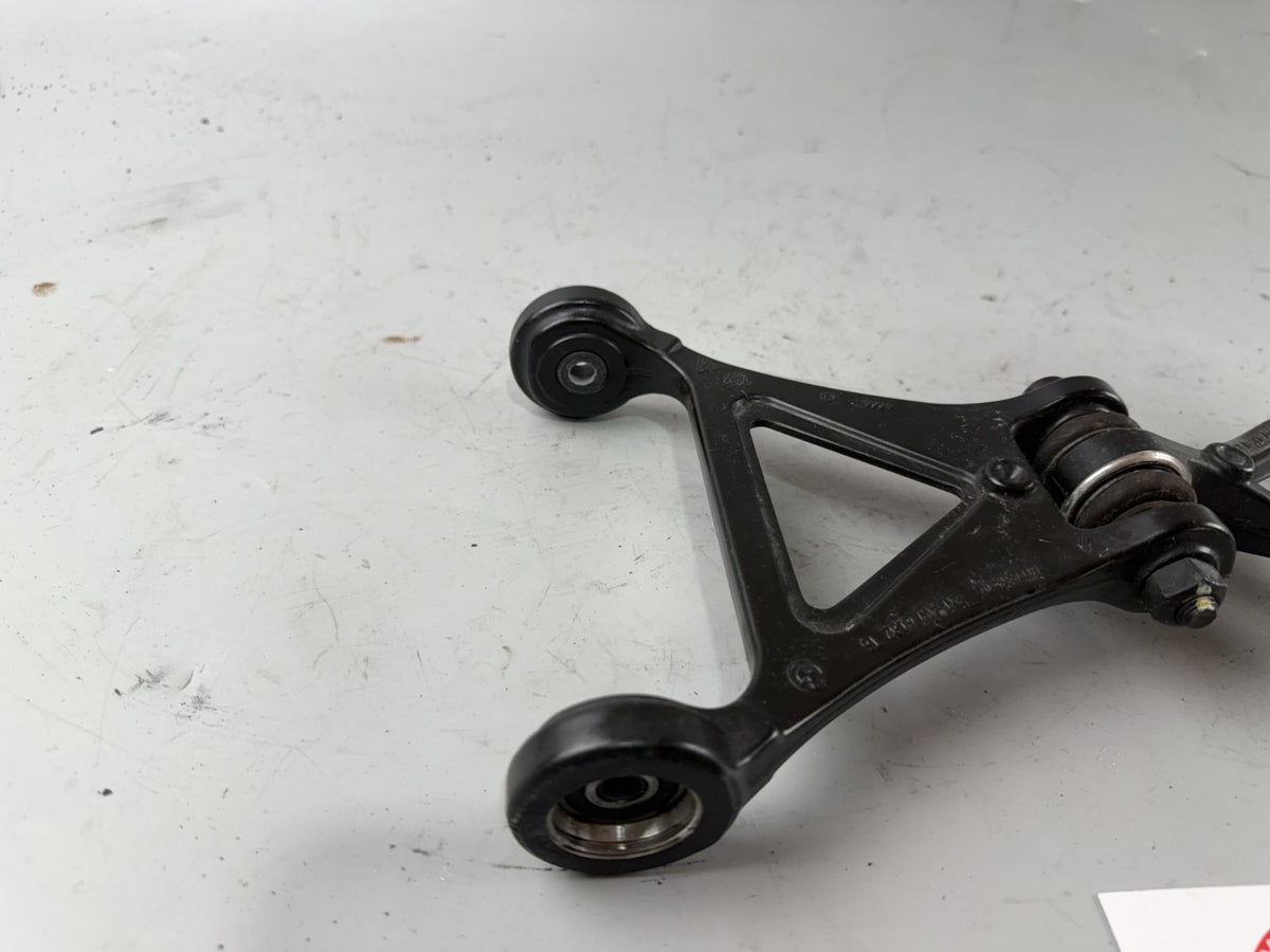BMW K 1200 S K40 Umlenkung Gabel vorne Holder Halter Fork