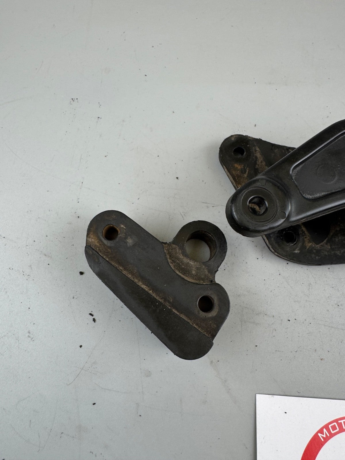 Suzuki DR 125 SF44A Kettenführung Kettenschleifer Kette Chain