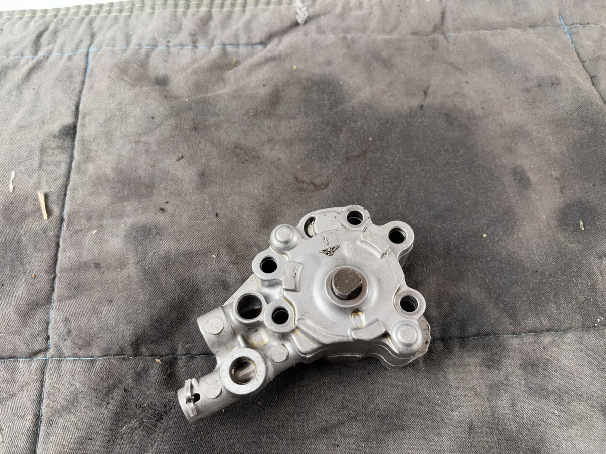 Honda SLR 650 Vigor FX 650 RD09 Ölpumpe Oilpump Schmiermittelpumpe Motor Engine