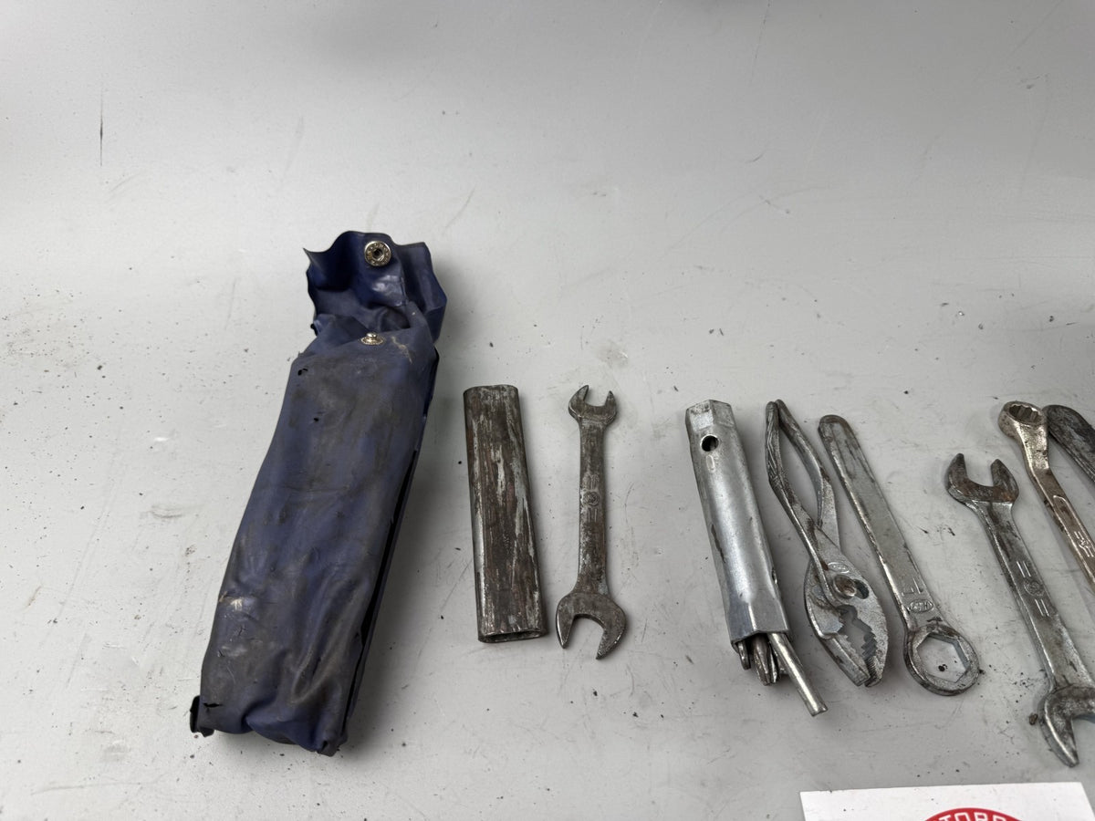 Honda XL600 R Transalp PD 06 Spezialwerkzeug Bordwerkzeug Tools