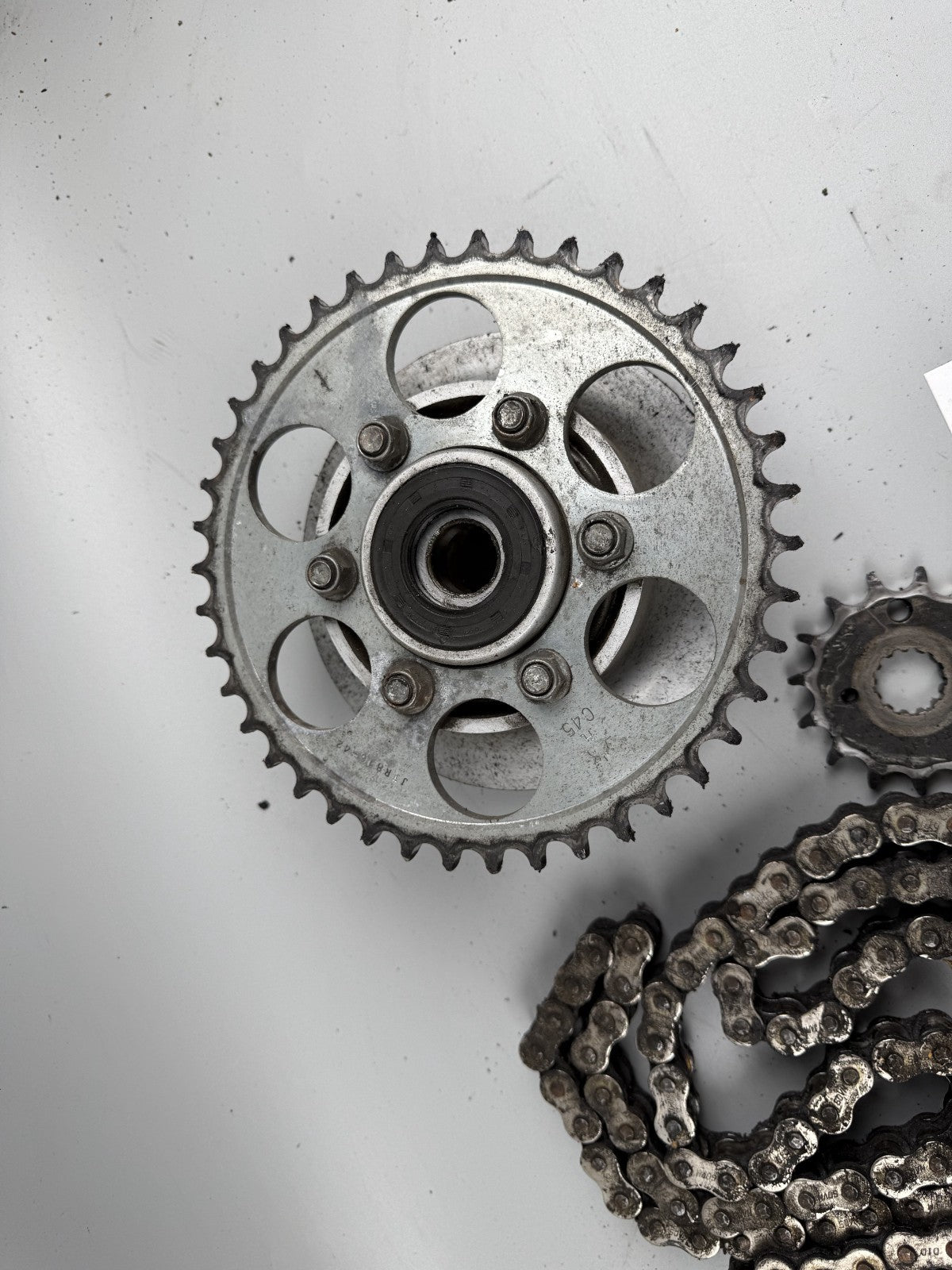 Suzuki GSX 750 AE Inazuma Kettensatz Chain Ritzel Kettenrad Antrieb Kettenkit