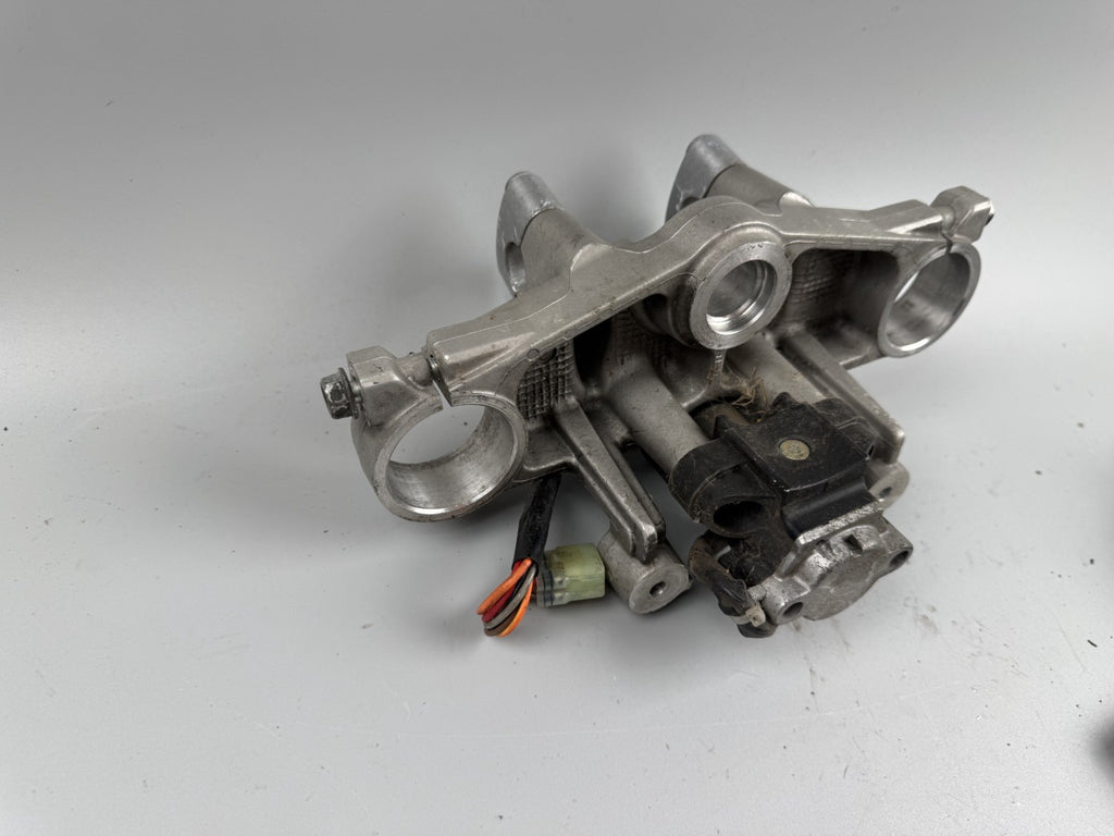 Suzuki GSX 750 AE Inazuma Schlosssatz Key Zündschloss Tankschloss Lock