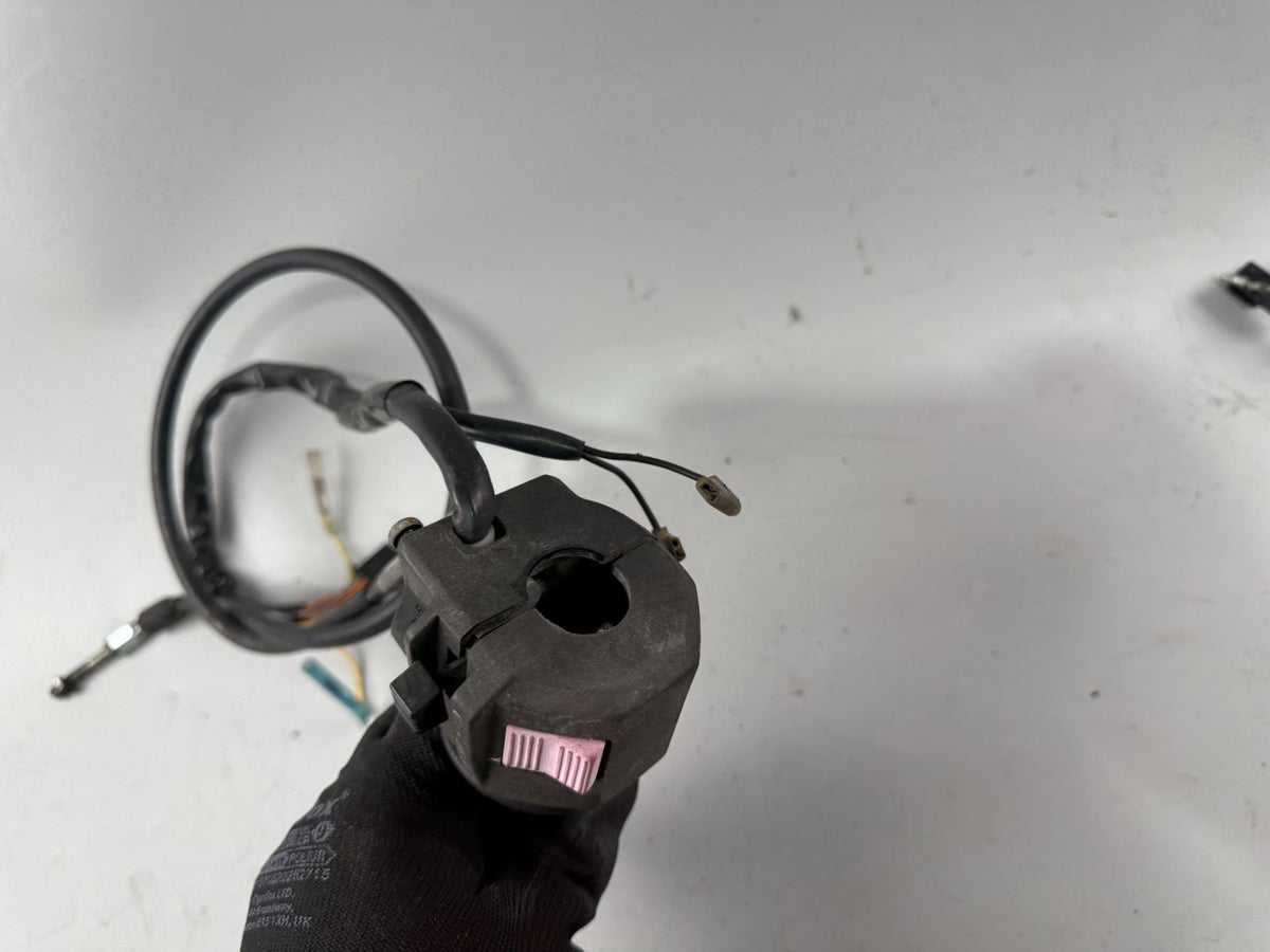 Suzuki GS 500 E GM 51 B Lenkerschalter Lenkerarmatur rechts right Electric