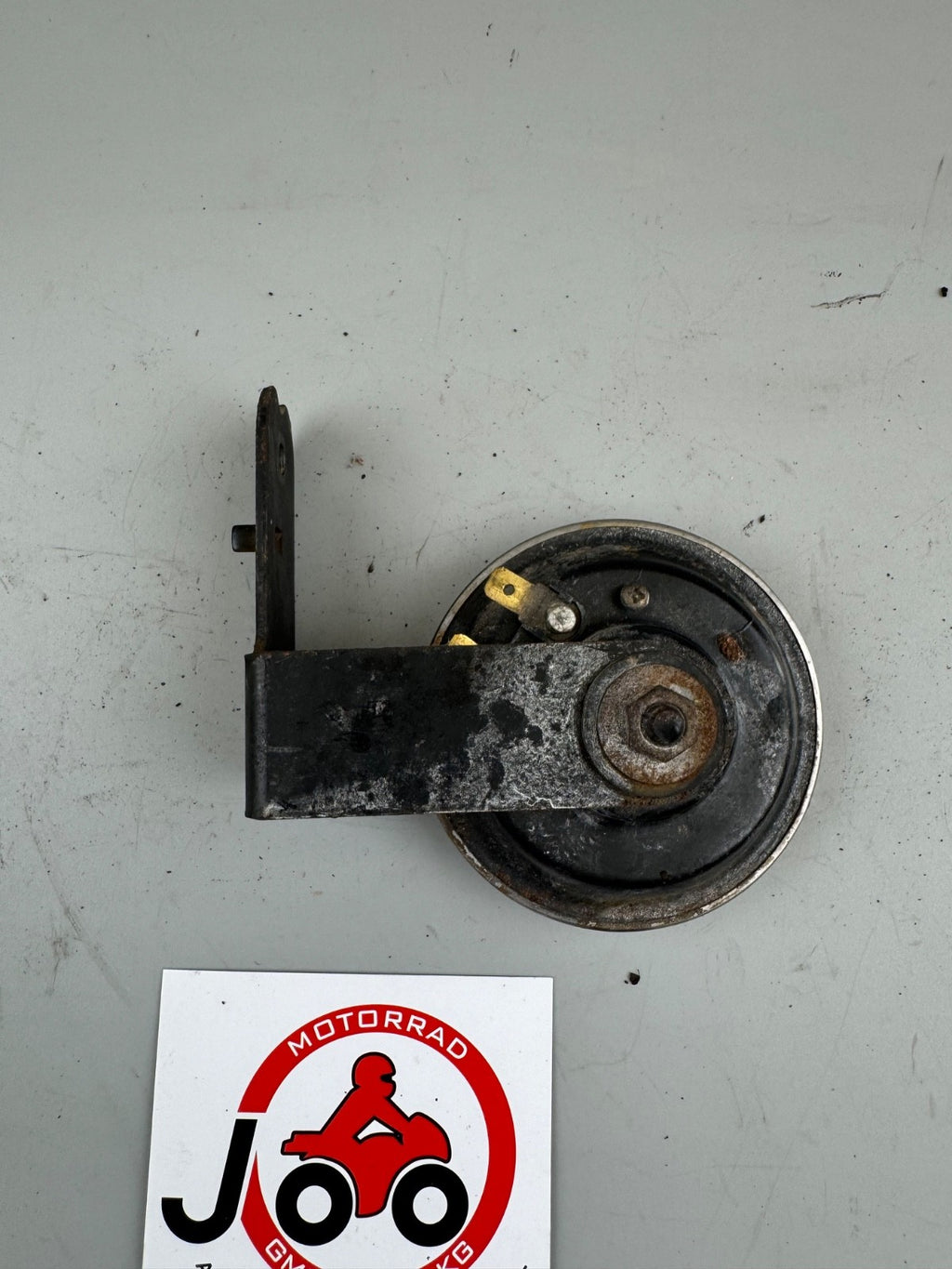 Suzuki DR 125 SF44A Hupe Halter Halterung Horn