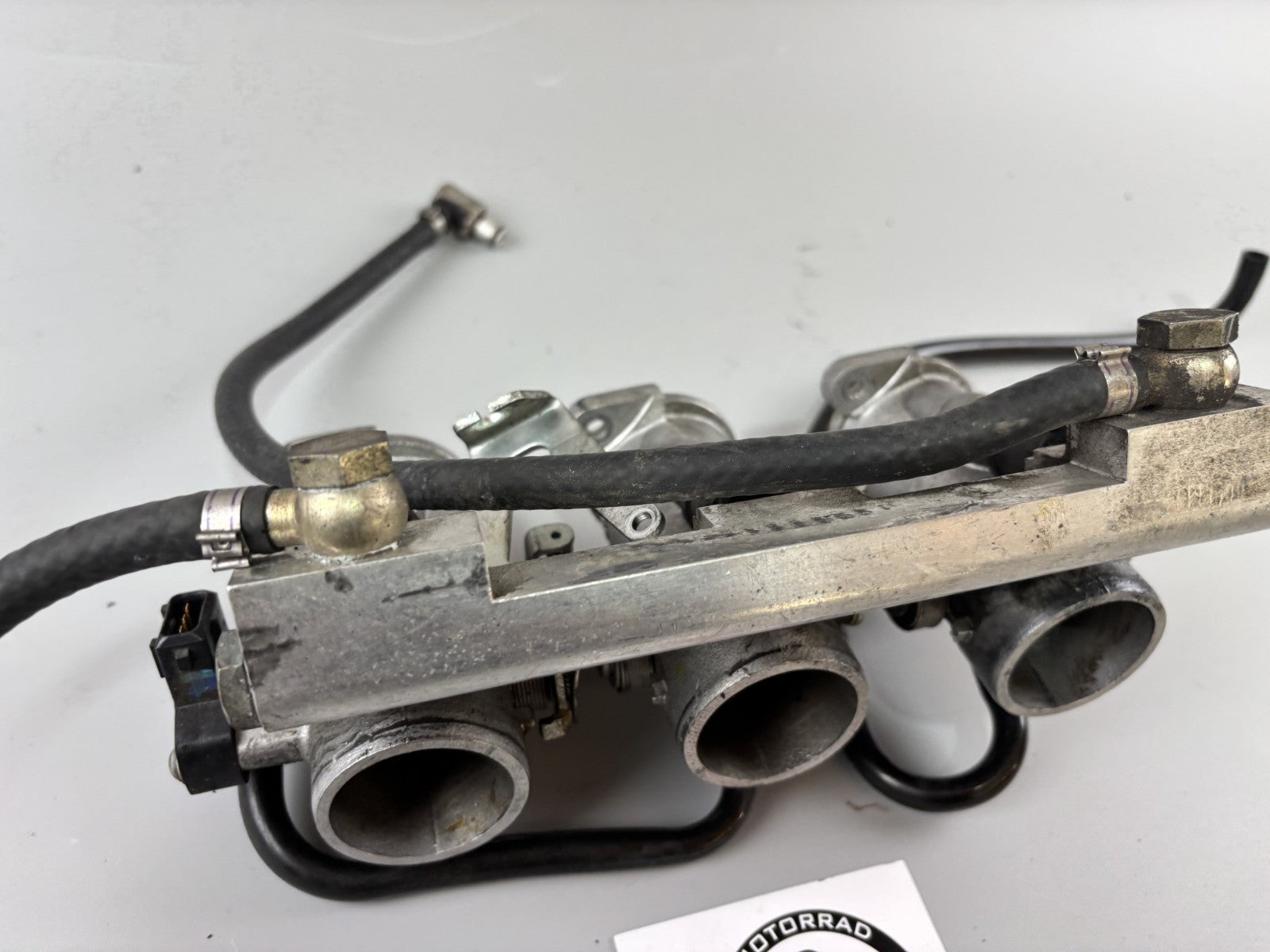 Triumph Daytona 955 T 595 Einspritzanlage Drosselklappen Drosseleinheit Fuel