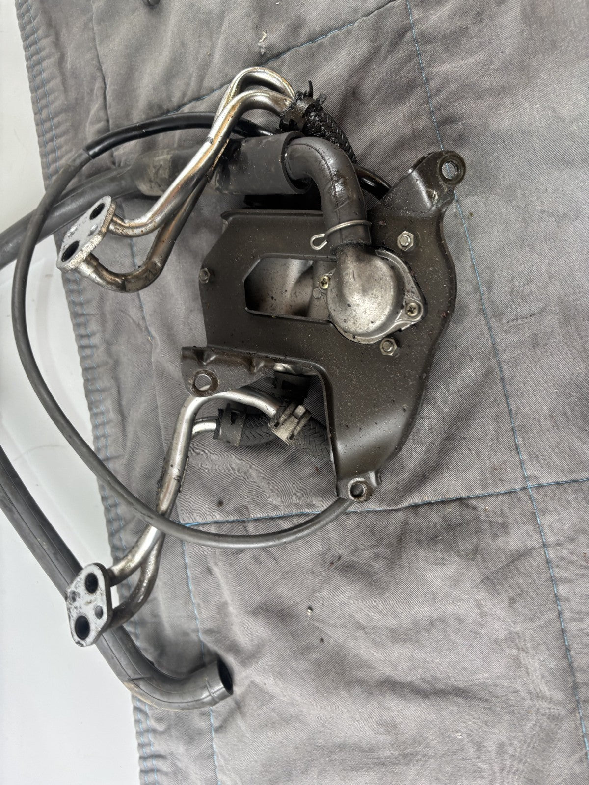 Honda CB 600 F Hornet PC34 Ölleitung Anschluss Verbindung Motor Engine