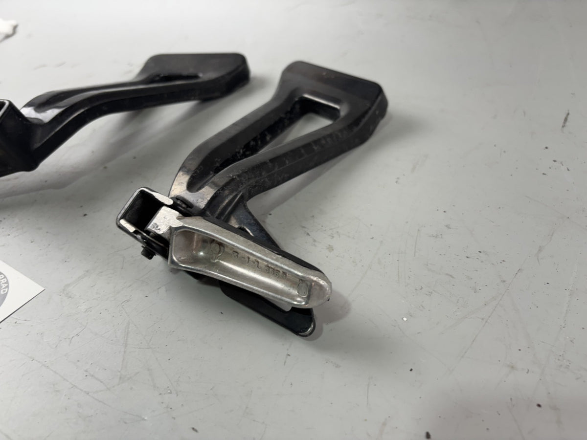 Suzuki GSX 750 AE Inazuma Achse Soziusfußrasten Steps Hangers Beifahrer