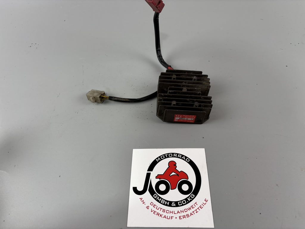 Honda CX500 C PC01 Güllepumpe Gleichrichter Spannungsregler Lima Lichtmaschine