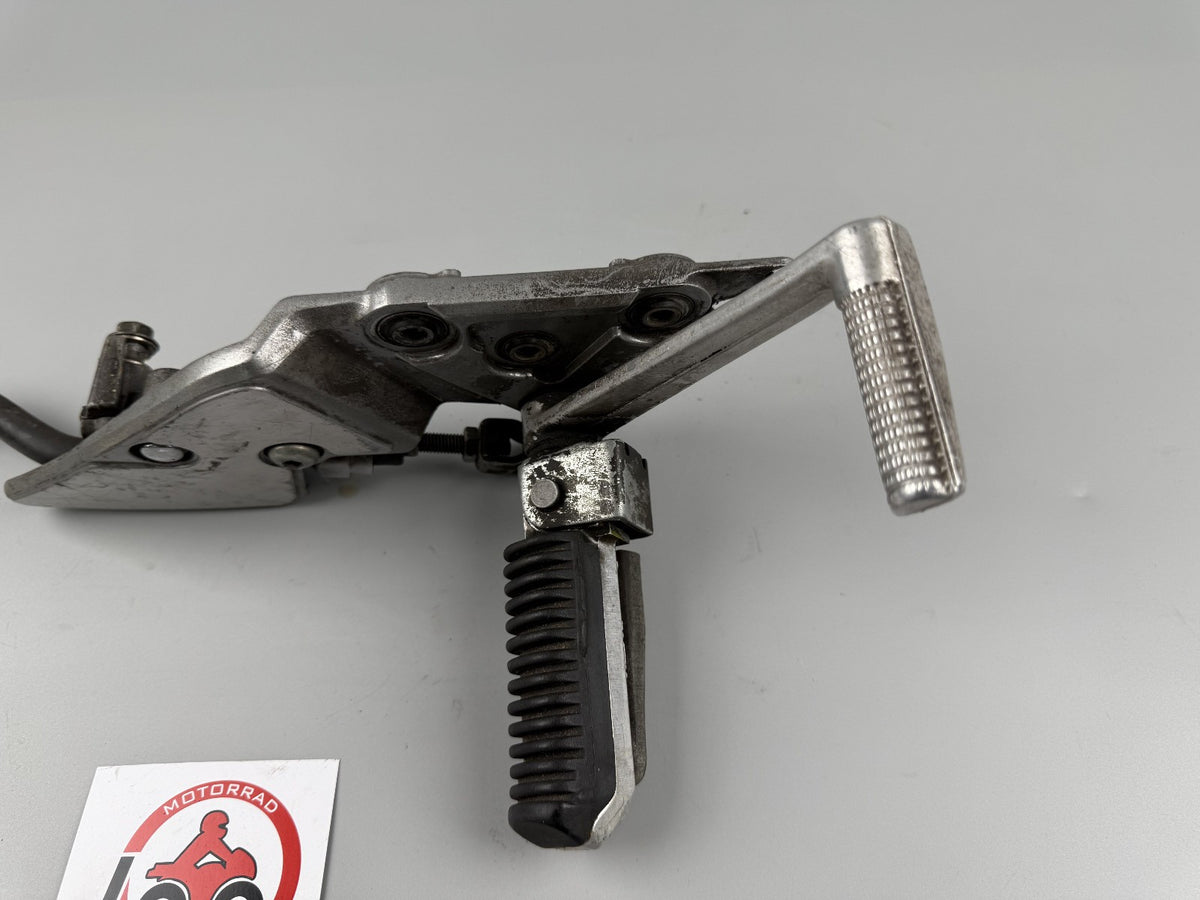 Suzuki GSF600 GN77B Bremspedal Bremspumpe Fußraste rechts right Behälter Brake