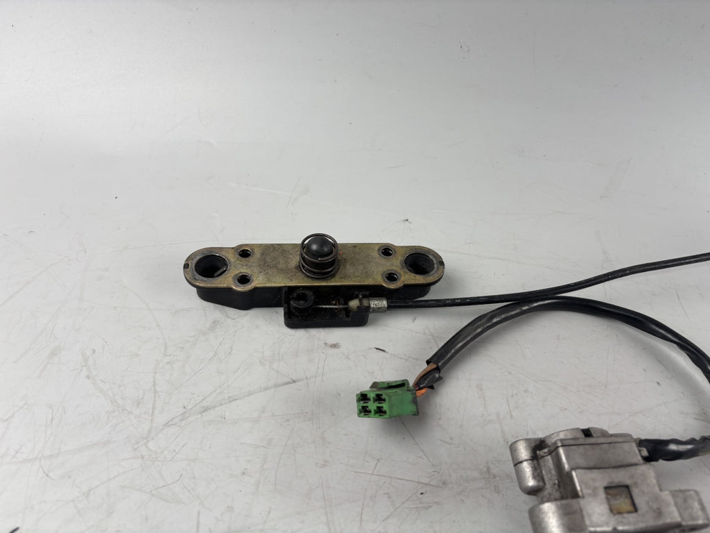 Suzuki GSX-R 750 W GR7BB Schlosssatz Sitzbank Zündschloss Key Lock