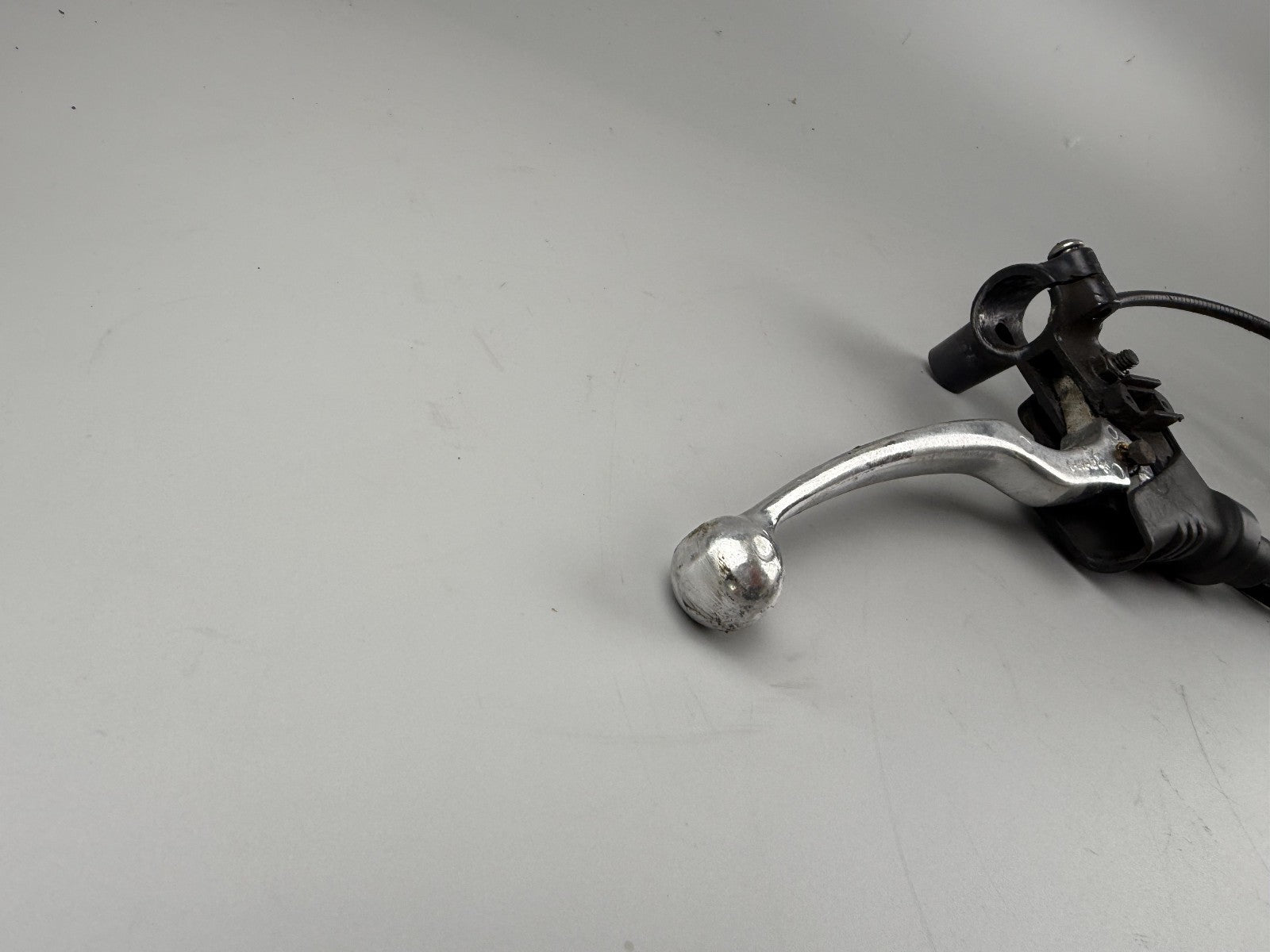 Suzuki GSF600 GN77B Bandit Kupplungsarmatur Hebel Clutch Einheit Handlebar Lenke