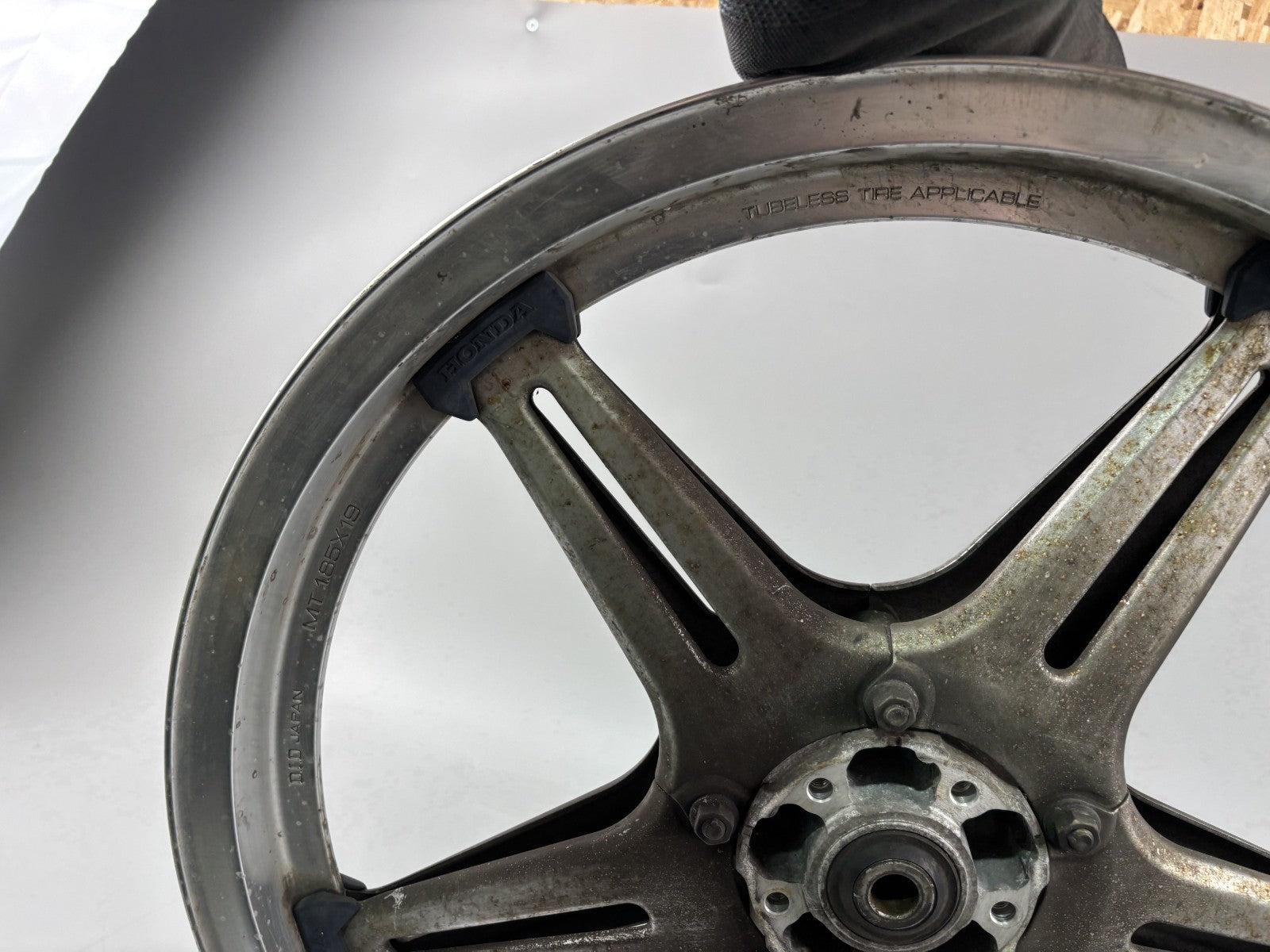 Honda CX500 C PC01 Vorderradfelge Felge Rim Rad vorne front Reifen Rad