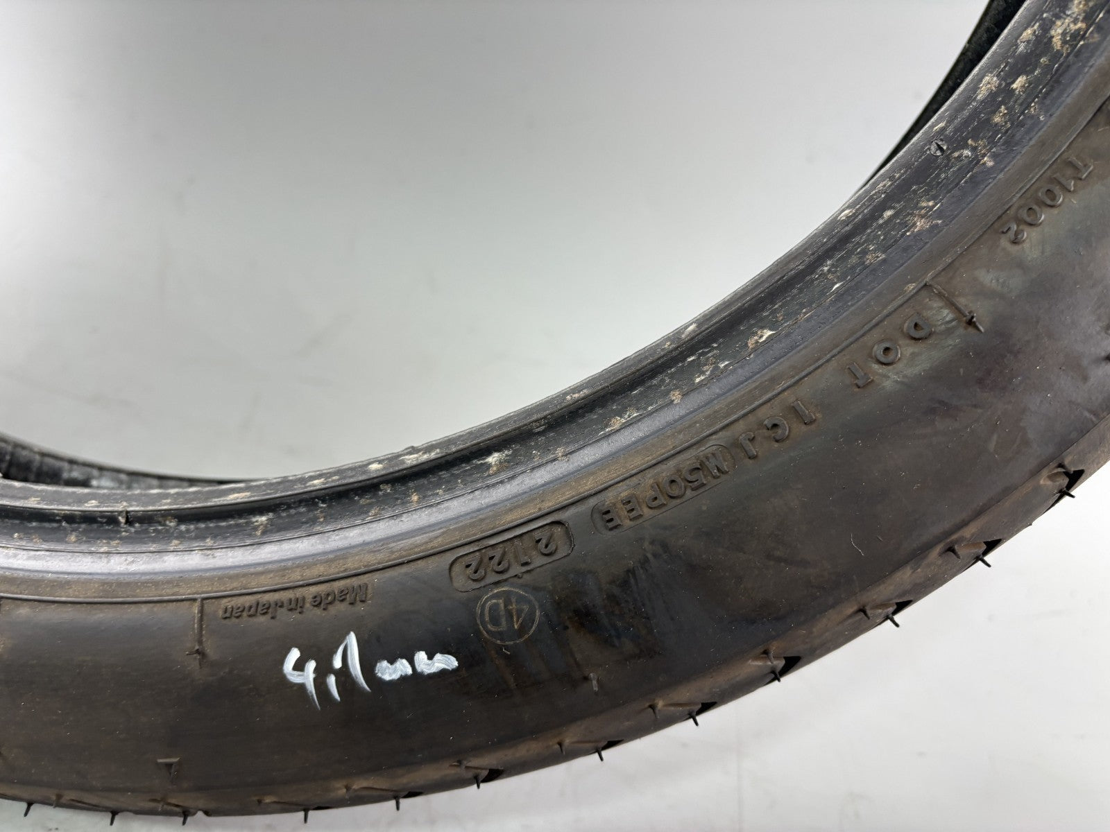 Motorrad Reifen Wheel 100/90 19 Bridgestone Exedra Max 21/2022 DOT 4,1mm