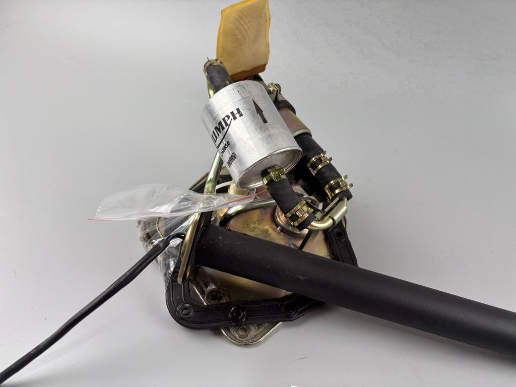 Triumph Daytona 955i T595 N 2002 Benzinpumpe Kraftstoffpumpe petrol pump Hahn