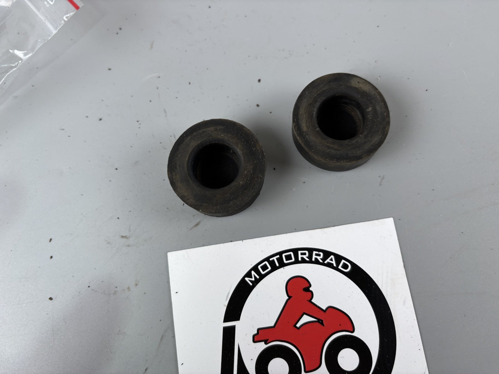 Kawasaki BN125A EL125 Eliminator Tankgummi Vibrationsschutz Holder Halter