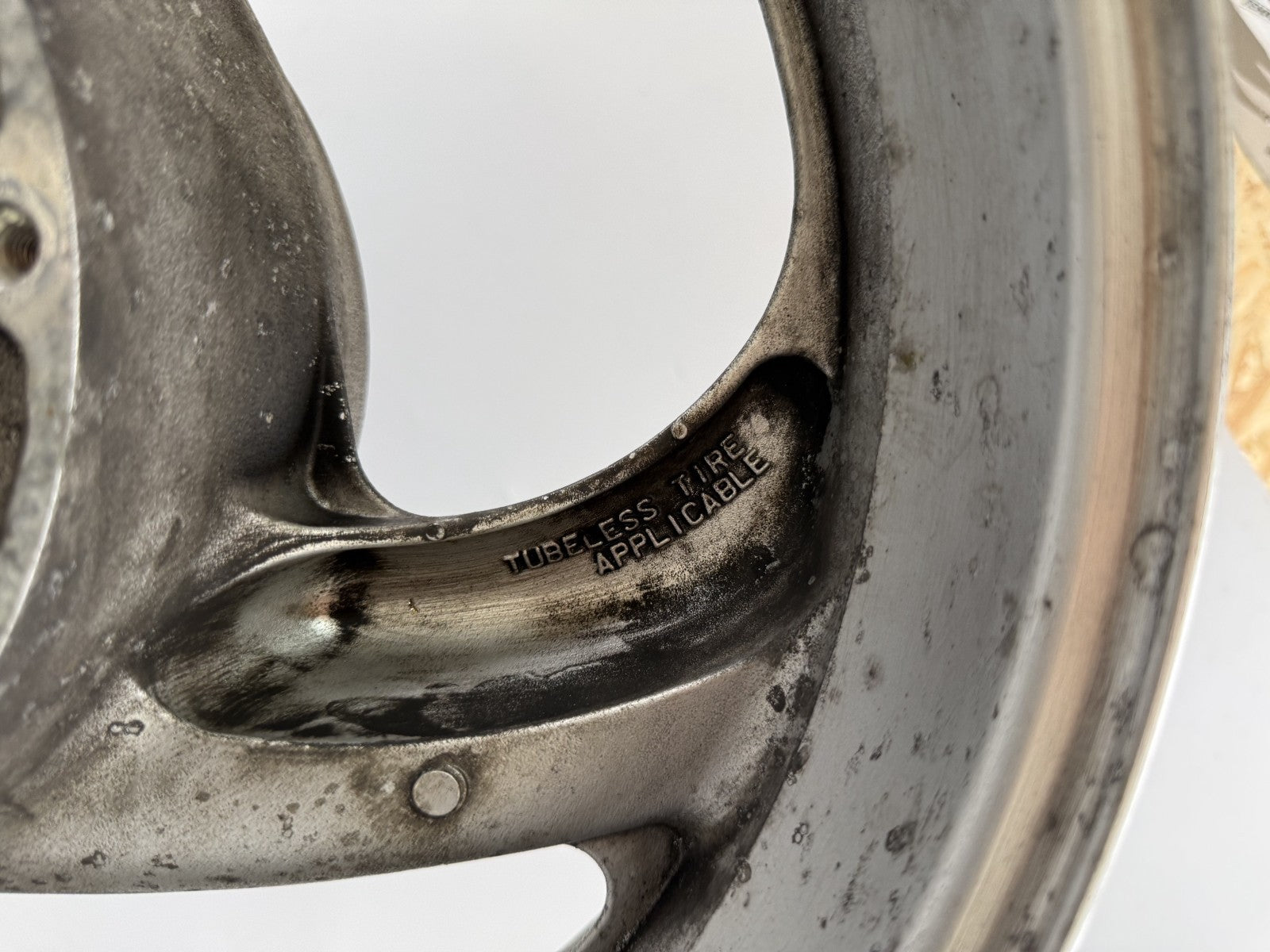 Honda NT650V Deauville RC47 Hinterradfelge Rim back hinten Rad