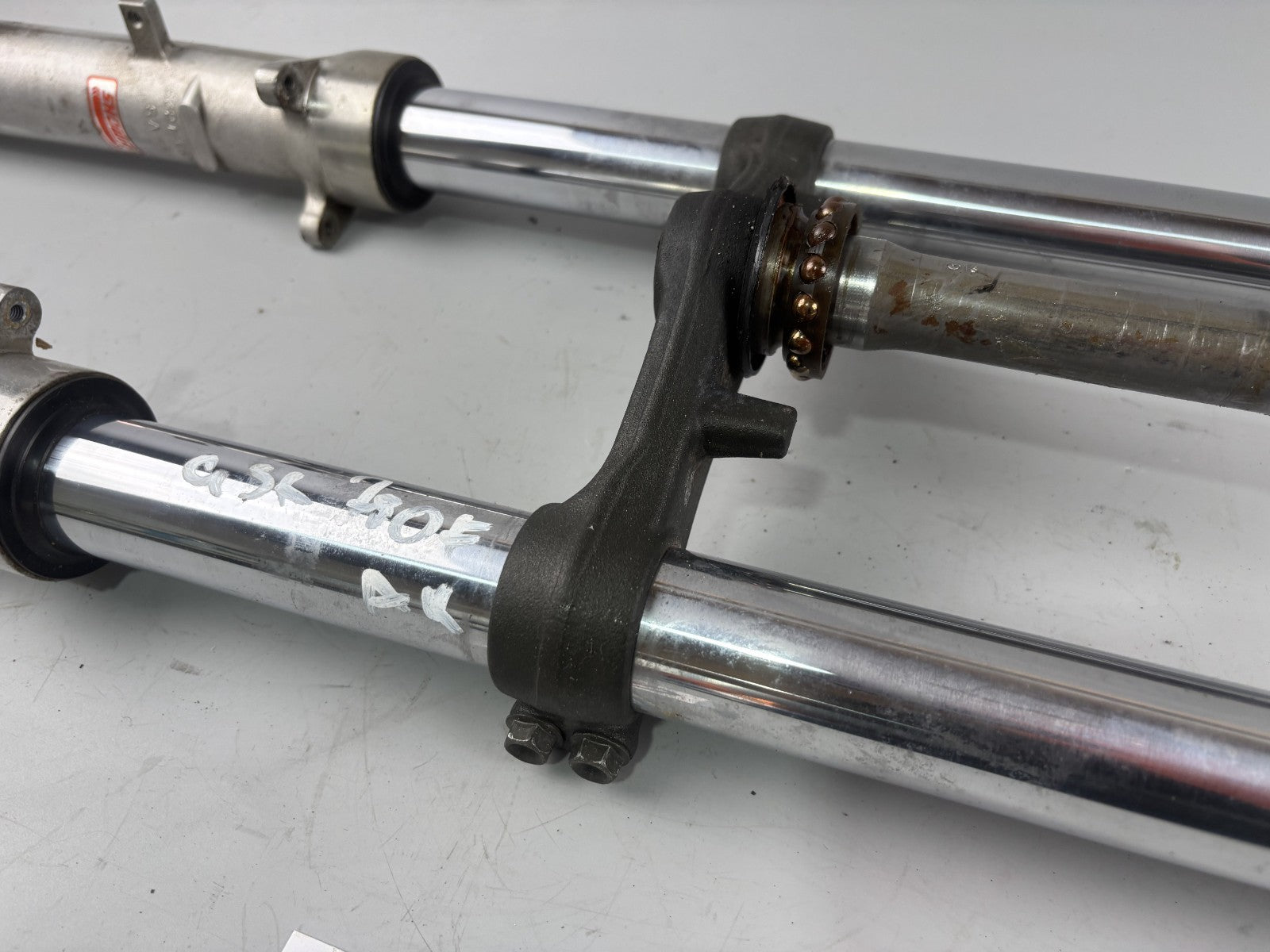 Suzuki GSX 750 F AK11 Gabel Tauchrohr Standrohr Fork Absorber