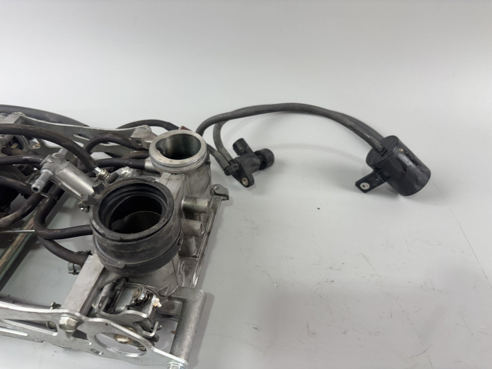 Honda VFR800 RC46/2 VTEC Einspritzanlage Fuel Gas Drosselklappen Einspritzdüsen