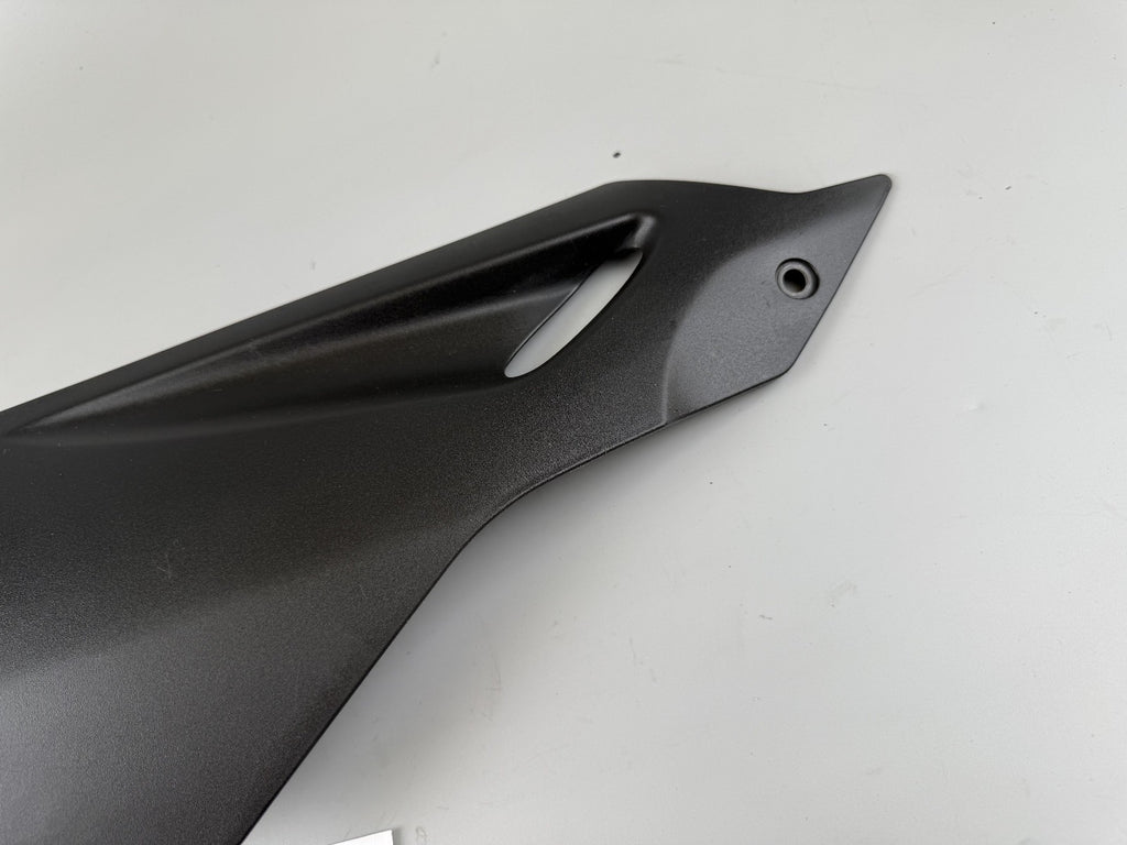 Honda CBR125 JC50 Verkleidung Seitenverkleidung Sidecover unten