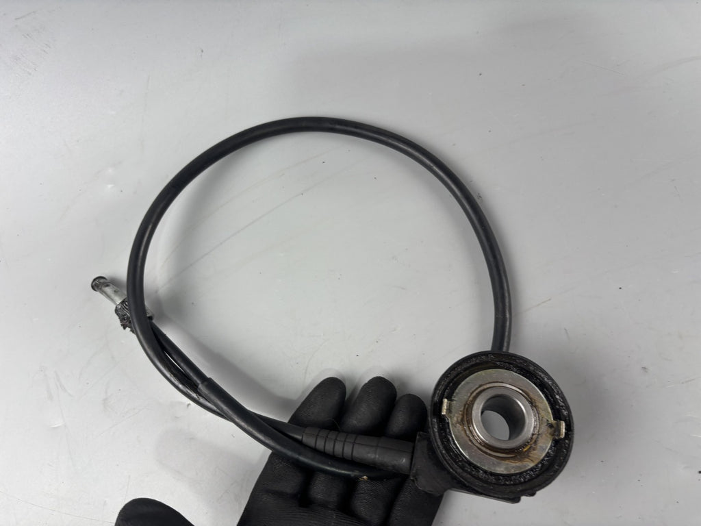 Suzuki GSX 1200 A3 Inazuma Tachoschnecke Tachoantrieb Speedometer Tachowelle