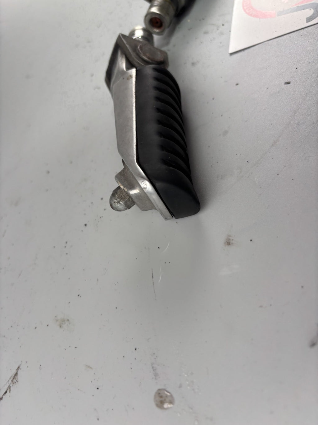 Kawasaki ZRX1100 ZRT10C Fahrerfußrasten Foot Step Hangers Driver vorne front