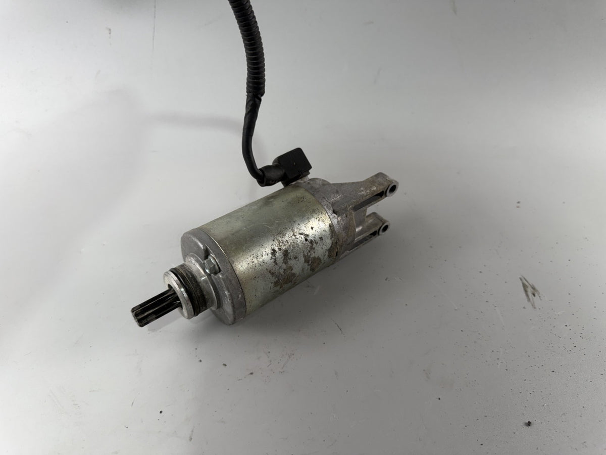 Suzuki GSF600 GN77B Bandit Anlasser Starter Motor Engine Electric