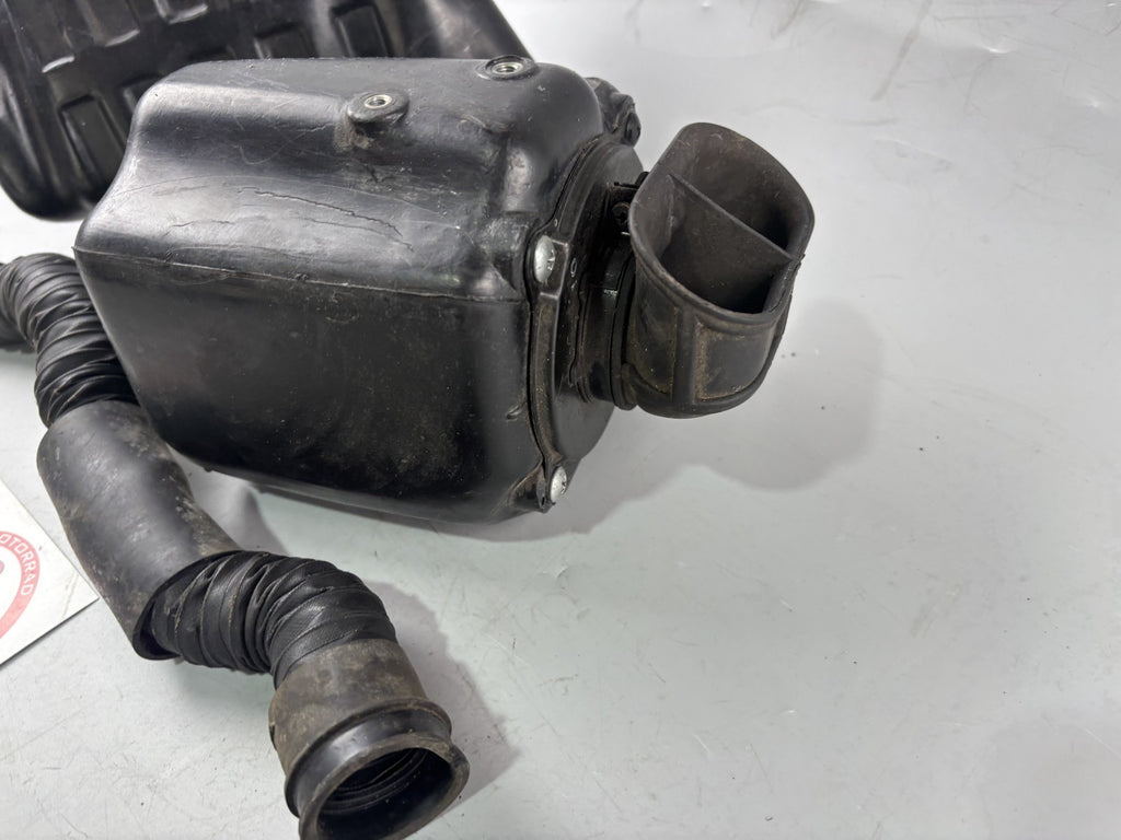 Suzuki VX 800 VS51B Airbox Luftfilterkasten Ansaugung Motor Engine