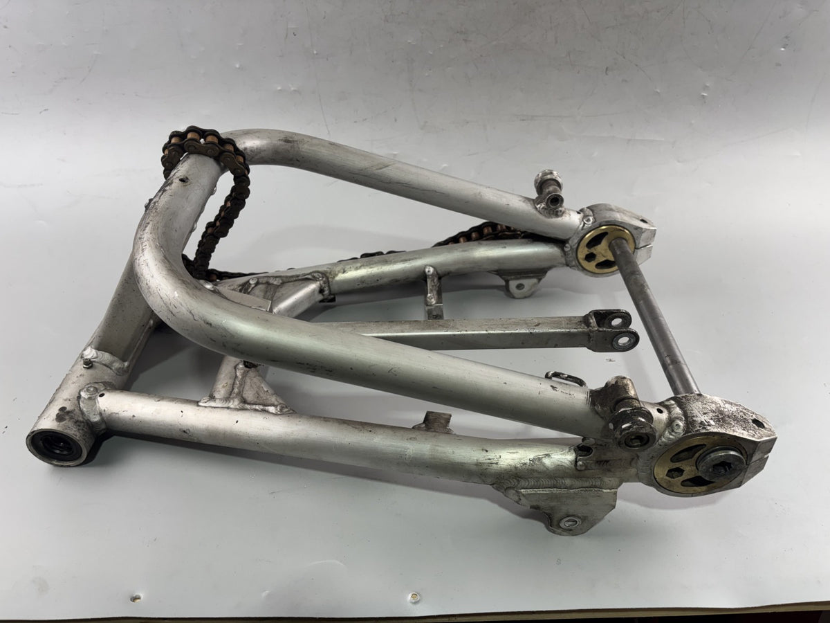 Kawasaki ZRX1100 ZRT10C Schwinge Schwingarm Swing Aufhängung Antrieb