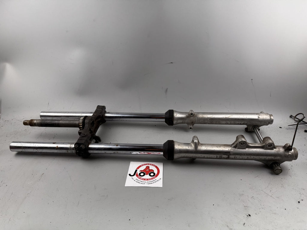Suzuki GN250 NJ42A Gabel Standrohr Tauchrohr Fork Absorber Shoks Federung