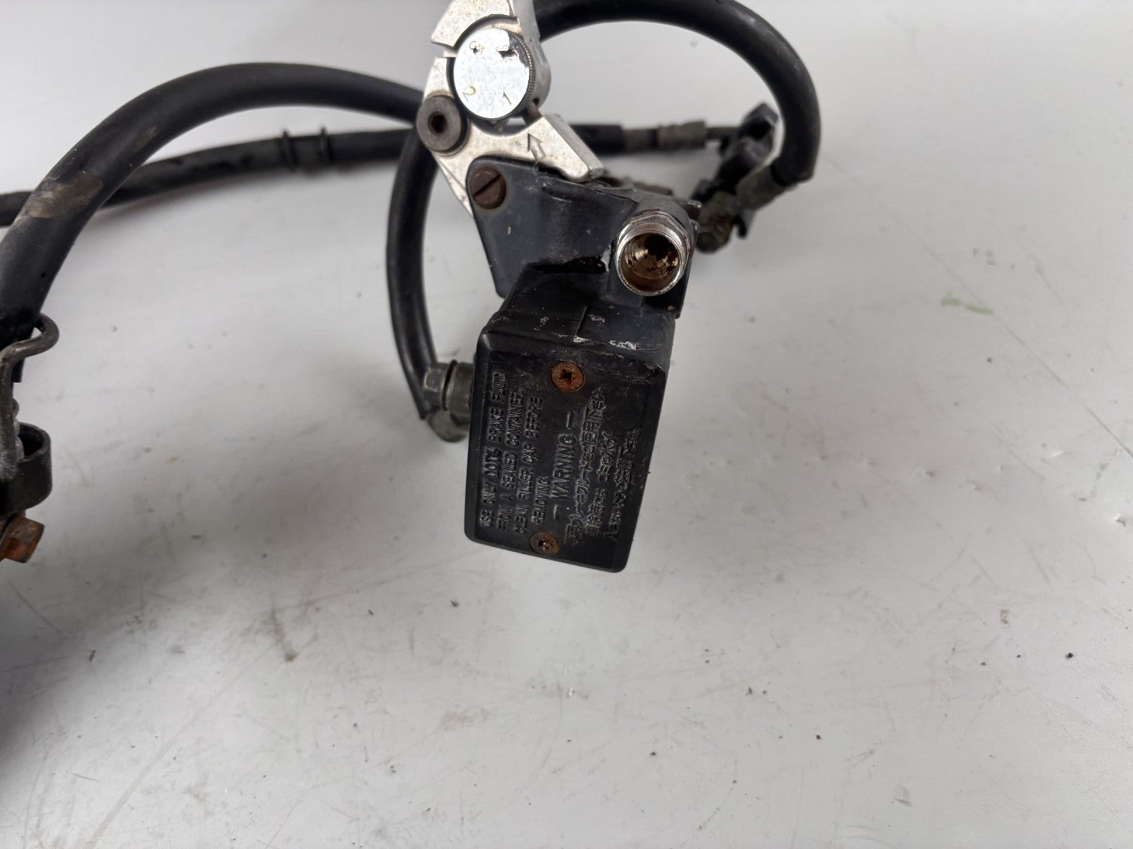 Yamaha XJR1300 RP02 Bremsanlage Brake Bremse front vorne Pumpe Sattel
