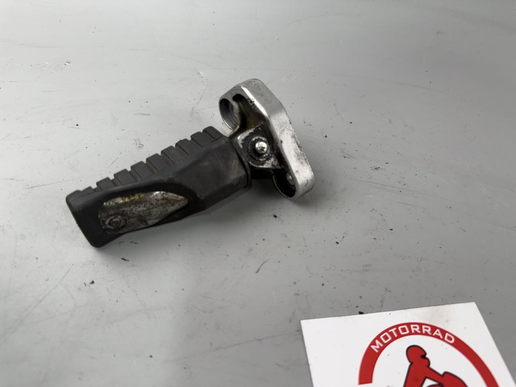 Kawasaki EX500A GPZ500S Fußrastenanlage Fußraste vorn links Foot Step Hangers