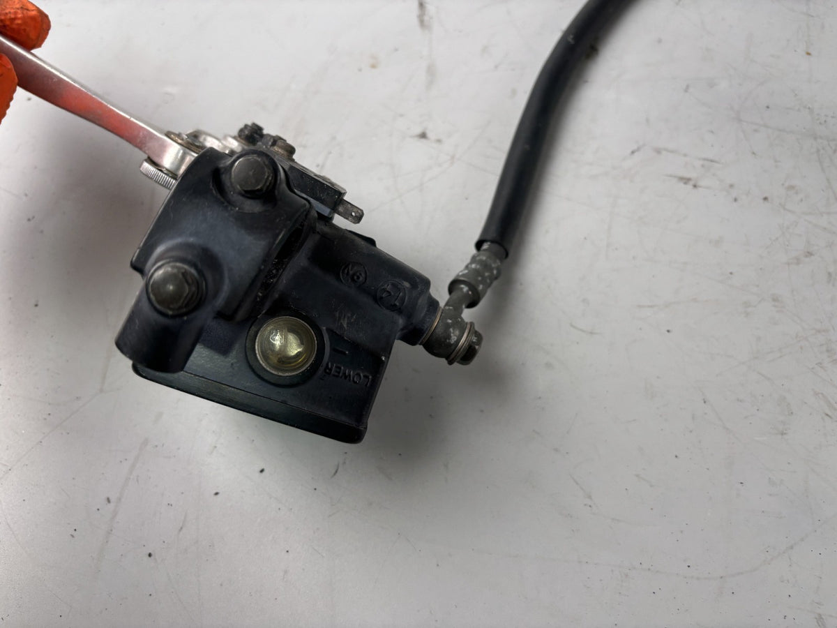 Suzuki GSX 750 AE Inazuma Bremse Bremsanlage Brake Sattel Pumpe vorn front
