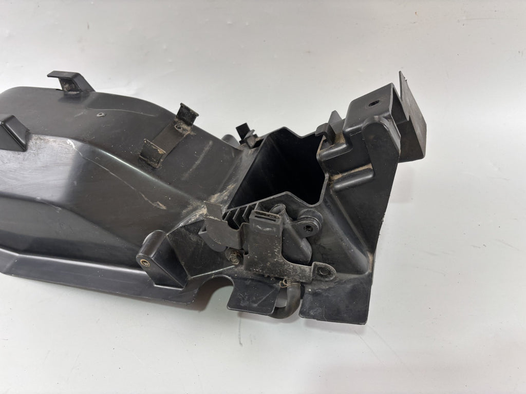 Yamaha Majesty 250 Radlauf Innenverkleidung unter Verkleidung Cover Fender