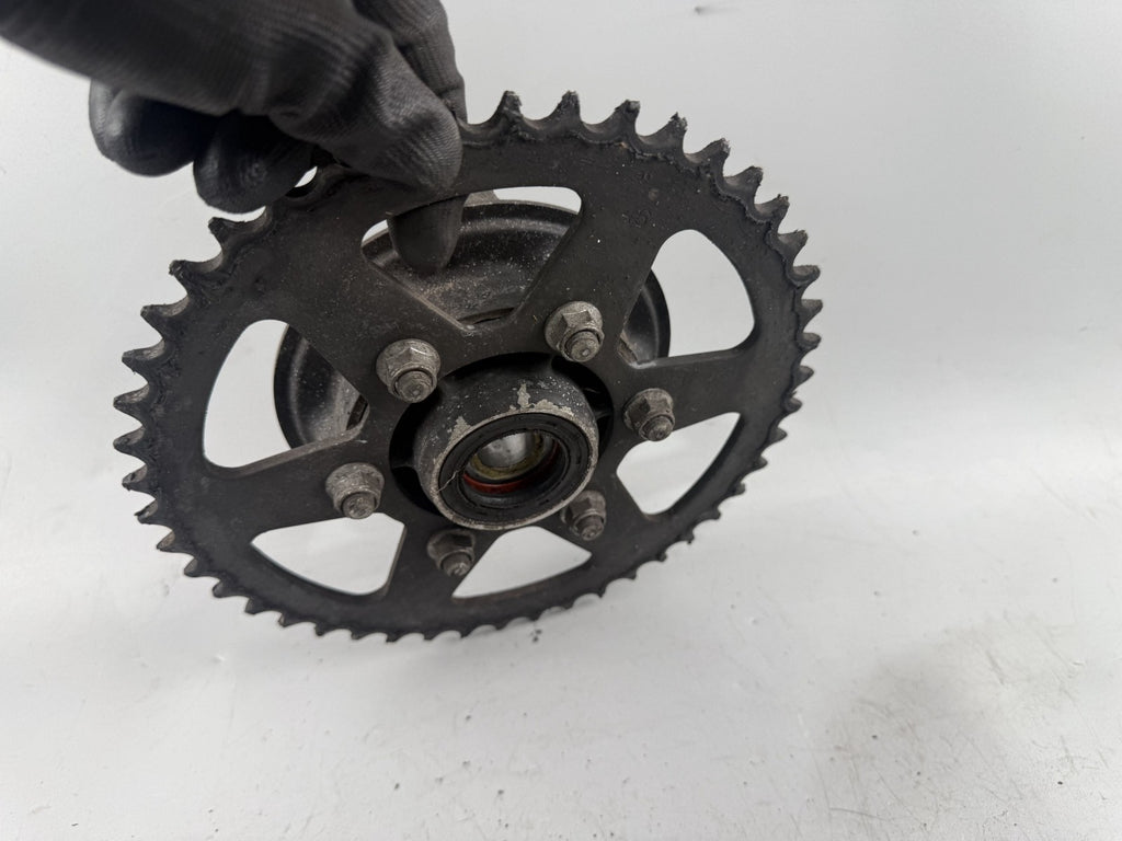 Kawasaki ER 6 N ER650A Kettenrad Kettenradträger Chain Antrieb