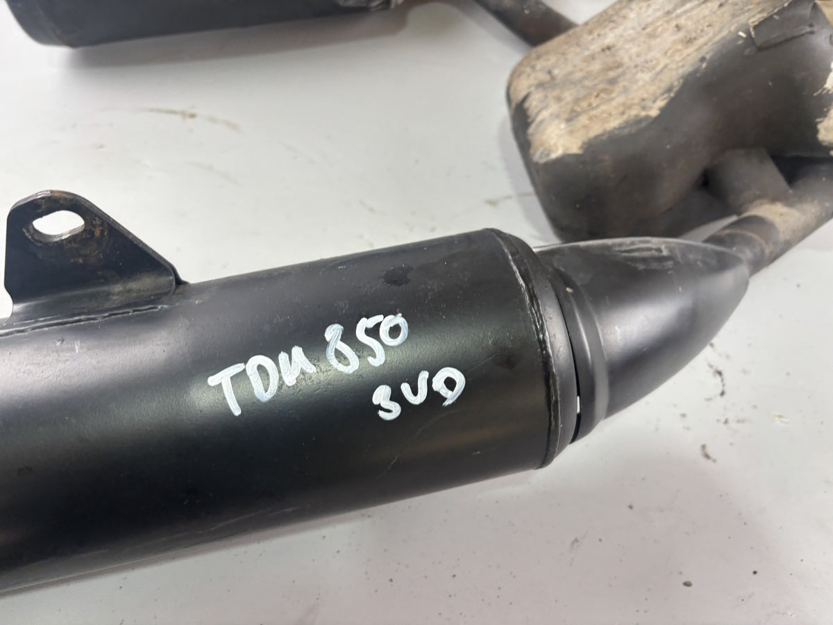 Yamaha TDM 850 3VD Auspuff Exhaust Schalldämpfer Endtopf Sammler Manifold