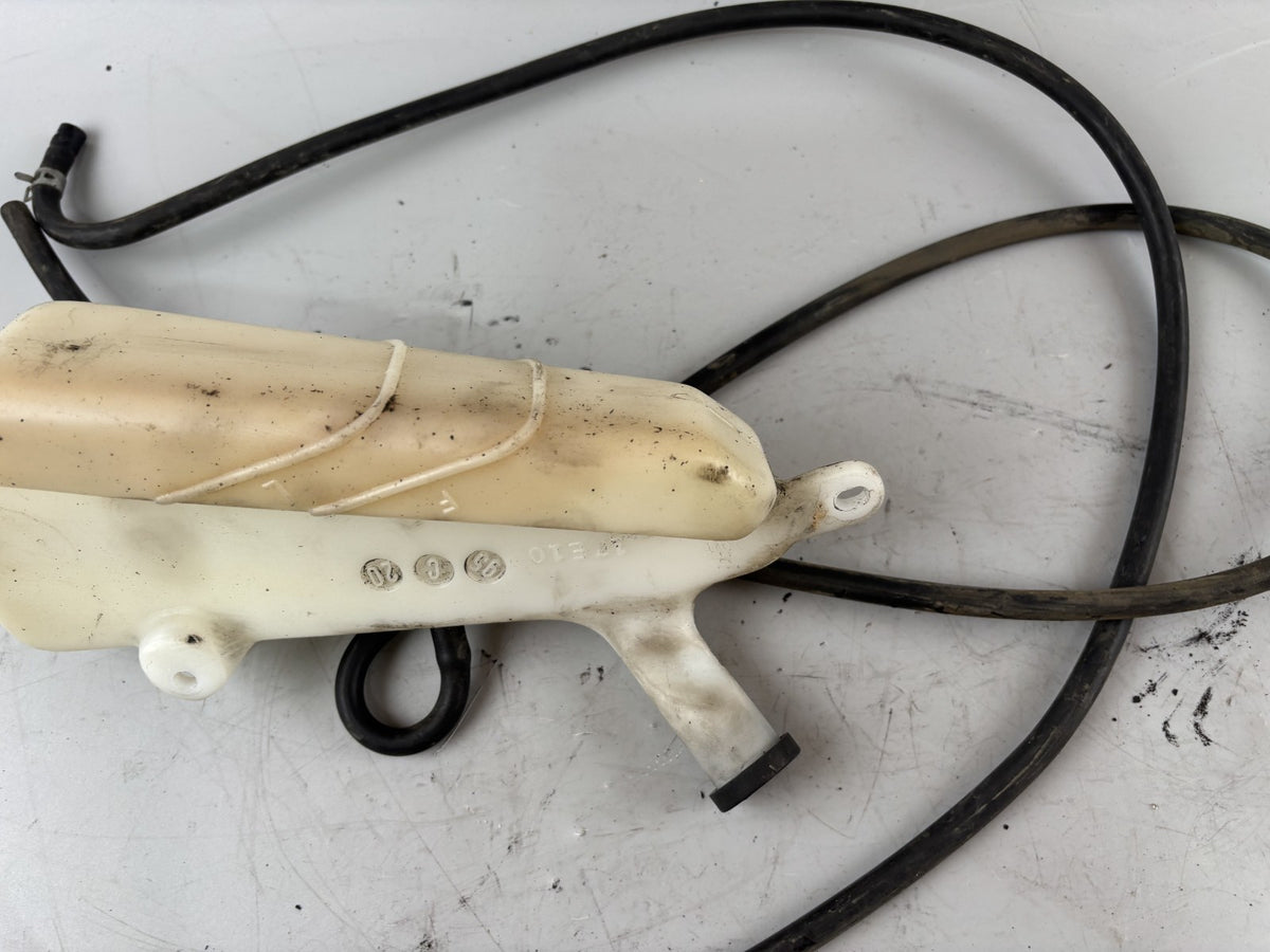 Suzuki GSX-R 1100 W GU75C Kühlwasserbehälter Ausgleichsbehälter Tank